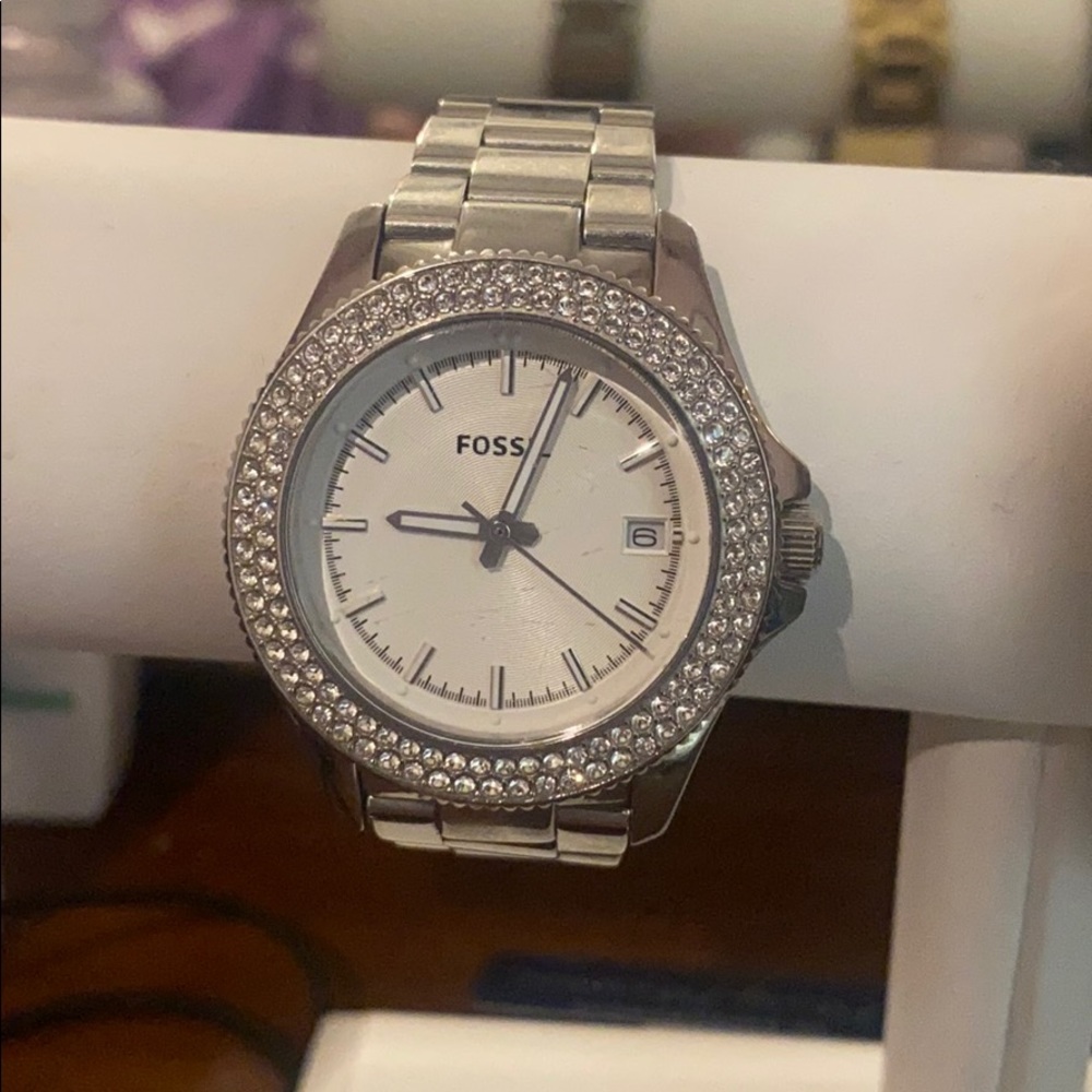 💛SOLD💛Fossil silver watch